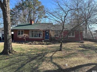 1209 W Hill Ave, Carbondale, IL
