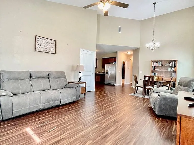 122 Heyward Dr — Photo 5