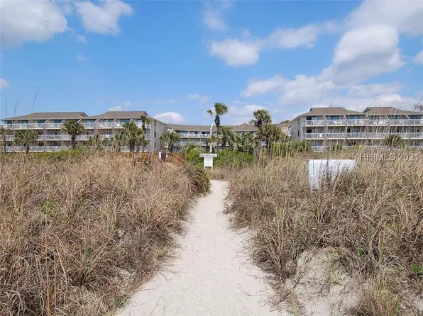 4 Forest Beach Dr APT 107, Hilton Head Island, SC 29928