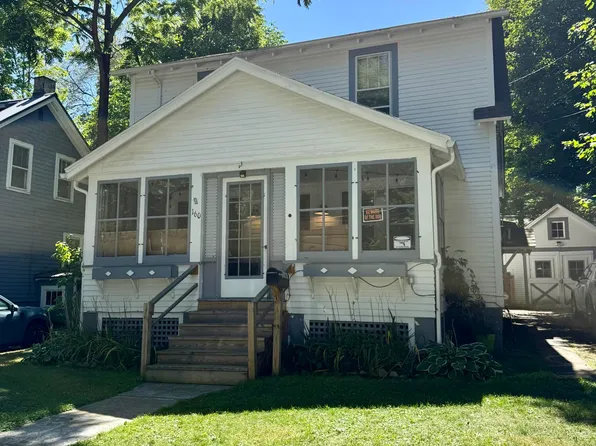 160 McIntyre St, Saranac Lake, NY 12983