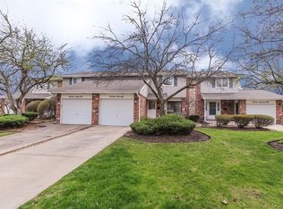 1670 Groton Ct, Wheaton, IL