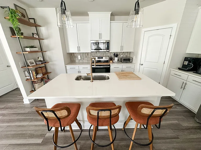 4421 Skyridge Dr — Photo 9