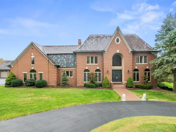 60 Garrett Rd, New Wilmington, PA 16142