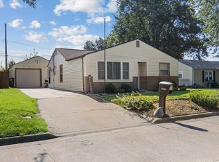 3018 Joseph St, Bloomington, IL 61704