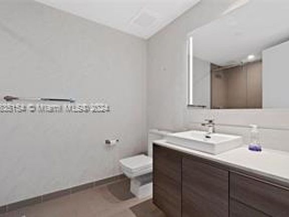 3rd image of 1080 Brickell Ave Unit 2701