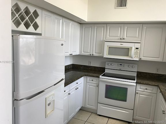 2nd image of 1 Glen Royal Pkwy APT 912