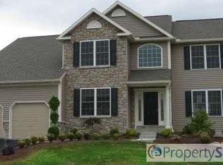 81 Virginia Ave, Sinking Spring, PA 19608