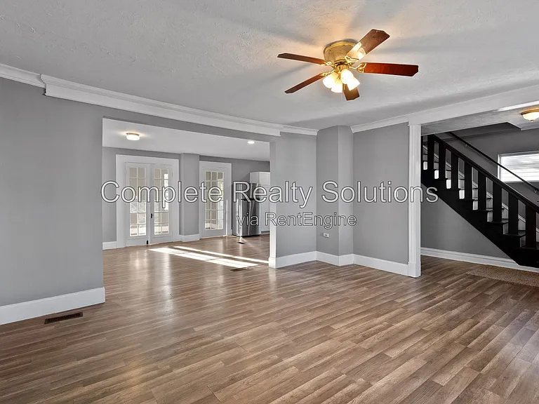 6254 Goener Ave — Photo 2