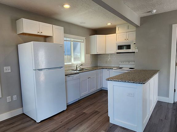 5th image of 820 & 860 S Park St #860-2
