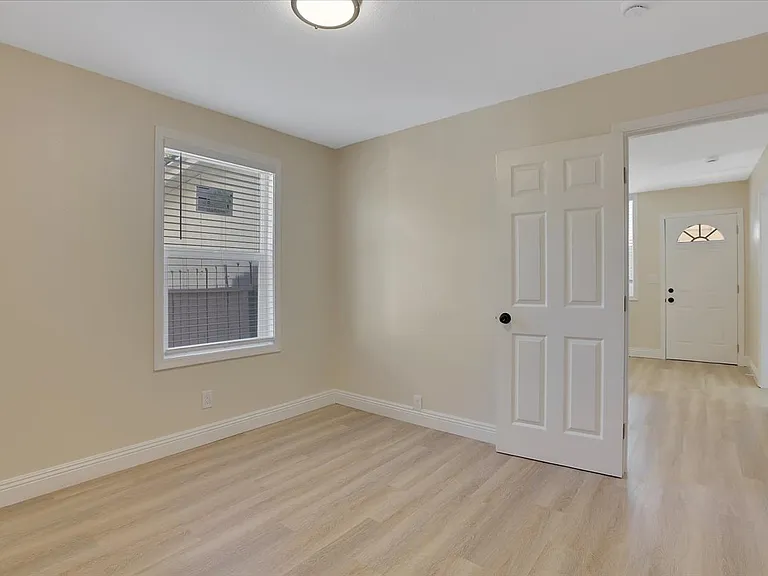254 Woodbridge Ave #1 — Photo 8