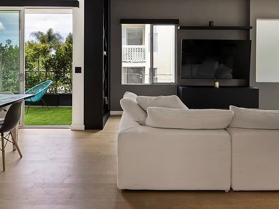 2nd image of 507 N Orlando Ave #305