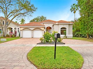 3701 Columbus Way N, Cooper City, FL 33026