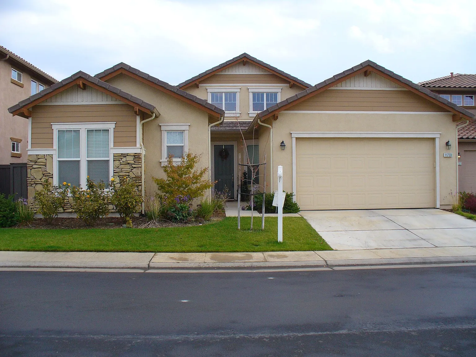 11733 Dionysus Way photo 1