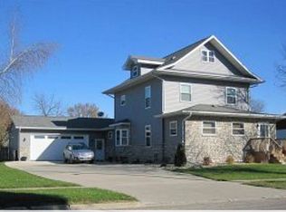 1115 Hawley St, Jesup, IA 50648