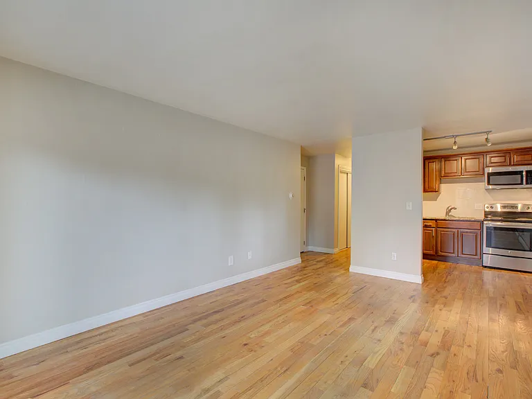 1362 Clayton St — Photo 15