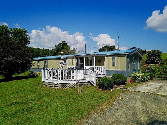 2nd image of 75 Rippey Hollow Rd