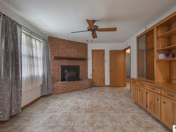 5th image of 209 Carter Dr