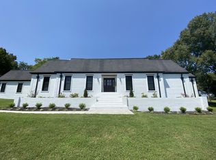 348 River St, Hartsville, TN 37074