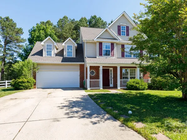 4642 Laurendale Ct, Rock Hill, SC 29732