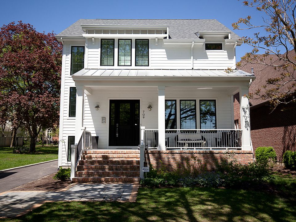 1st image of 709 W Jackson Ave