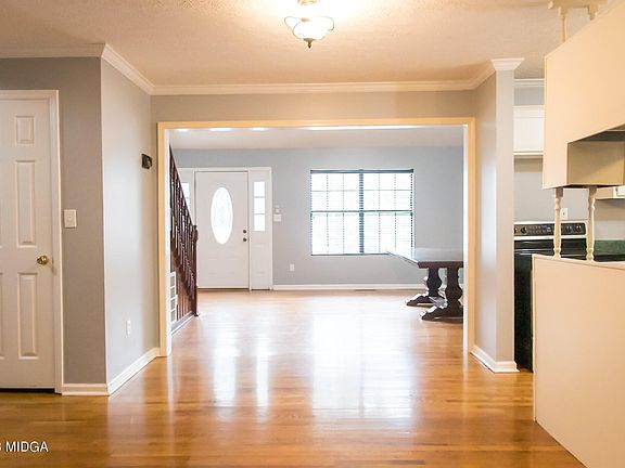 5th image of 304 Willow Oak Dr E