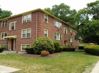 1194 Diamond Hill Rd APT 11, Woonsocket, RI 02895