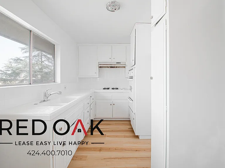 401 Raymond Ave #13 — Photo 9