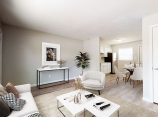 608 E Monroe St APT 1, Bloomington, IL