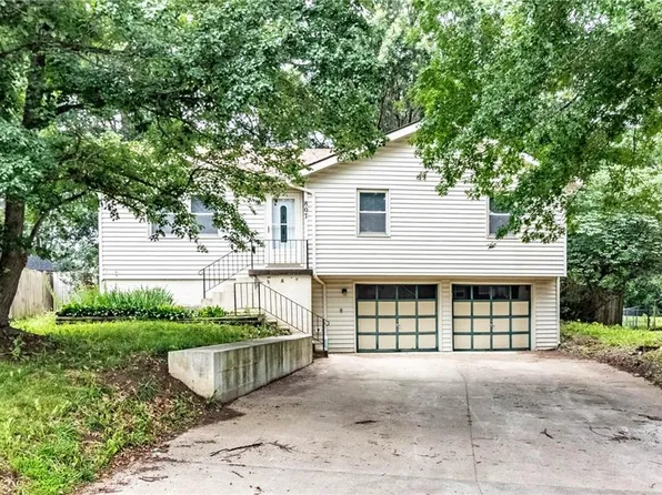 807 Britany Dr, Warrensburg, MO 64093