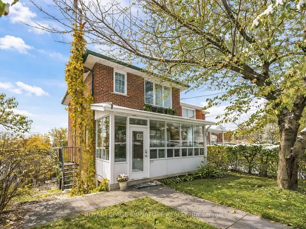 362 Silverthorn Ave, Toronto, ON M6M 3G8
