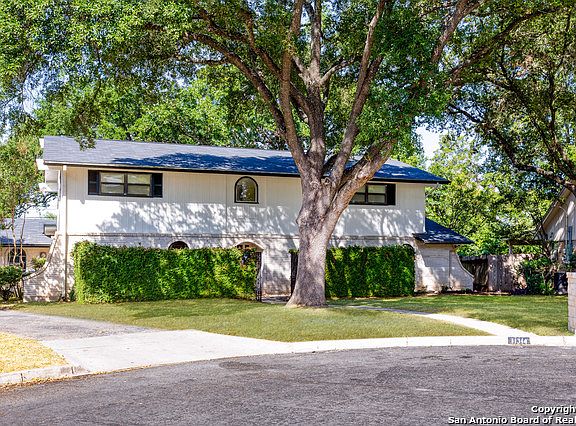 2nd image of 11314 Crestpark Dr