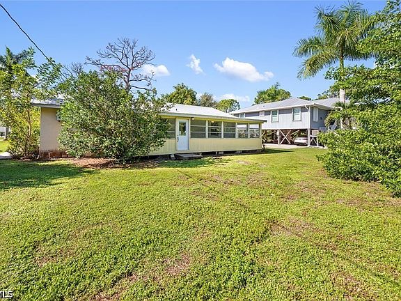 3rd image of 3680 Mango St