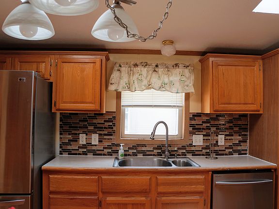 2nd image of 87 Salem Cir