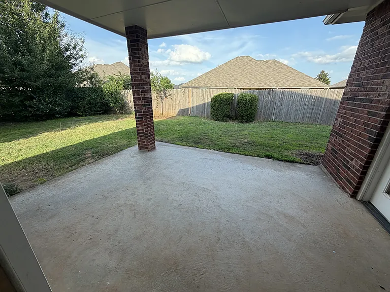 608 N Cherokee Way — Photo 22