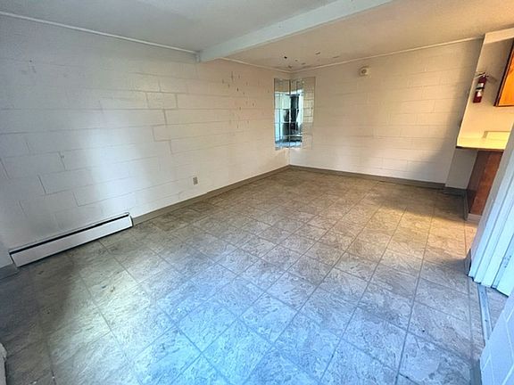 3rd image of 2204 W Northern Lights Blvd #6