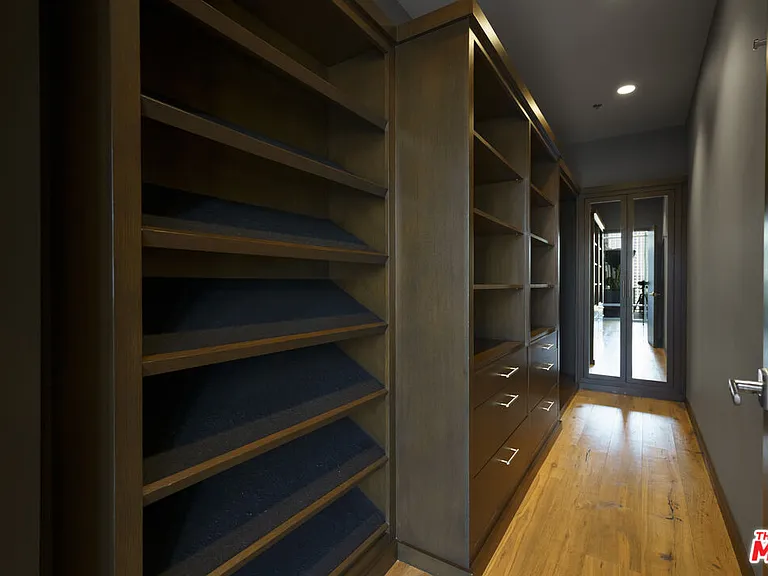 1100 S Hope St #1714 — Photo 24