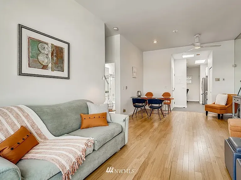 1504 Aurora Ave N #503 — Photo 5