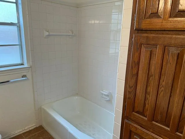 2807 Wildplum Dr — Photo 10