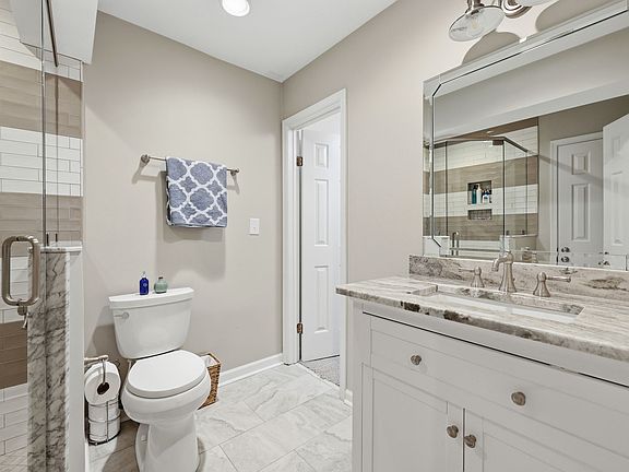 4th image of 206A 64th St #A