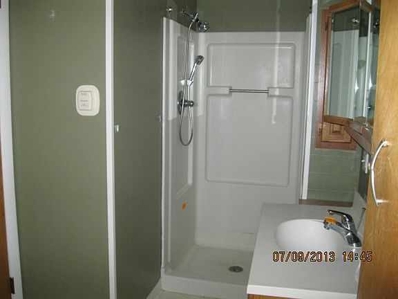 4th image of 68 E Greenwood St