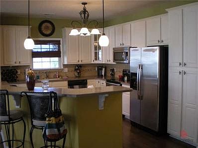 3rd image of 1407 Colony Park Dr