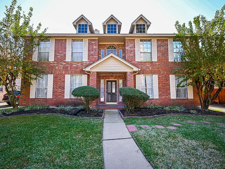 9731 New Kent Dr — Photo 1