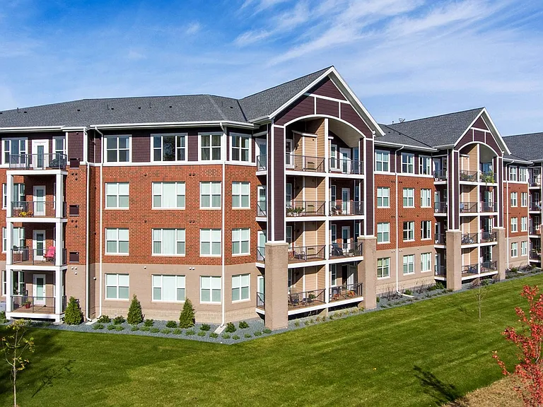 The Legends of Woodbury 55+ Apartments — Photo 9