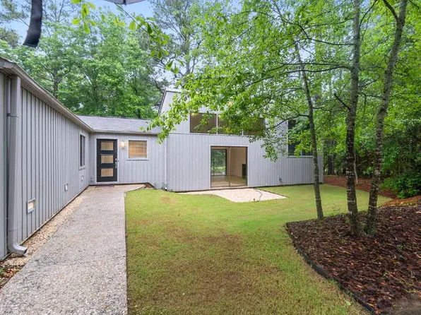 916 Rays Bridge Rd, Whispering Pines, NC 28327