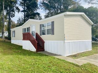 218 Skyline Dr, Fayetteville, GA