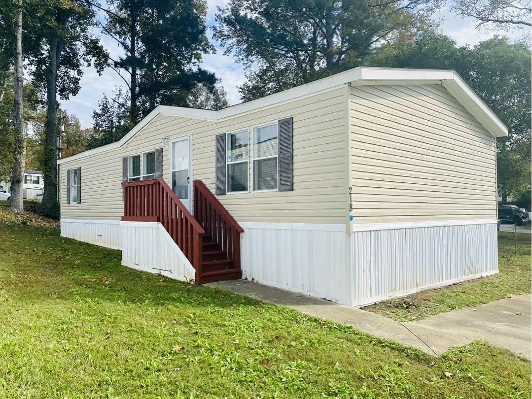 218 Skyline Dr photo 1