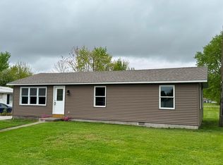 210 N 8th St, Rensselaer, IN 47978