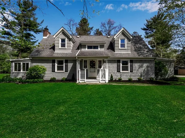 10680 Stage Rd, Clarence, NY 14031