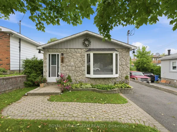 289 Montfort St, Ottawa, ON K1L 5N7
