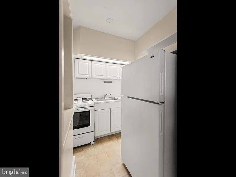 318 N Matlack St #3R — Photo 14